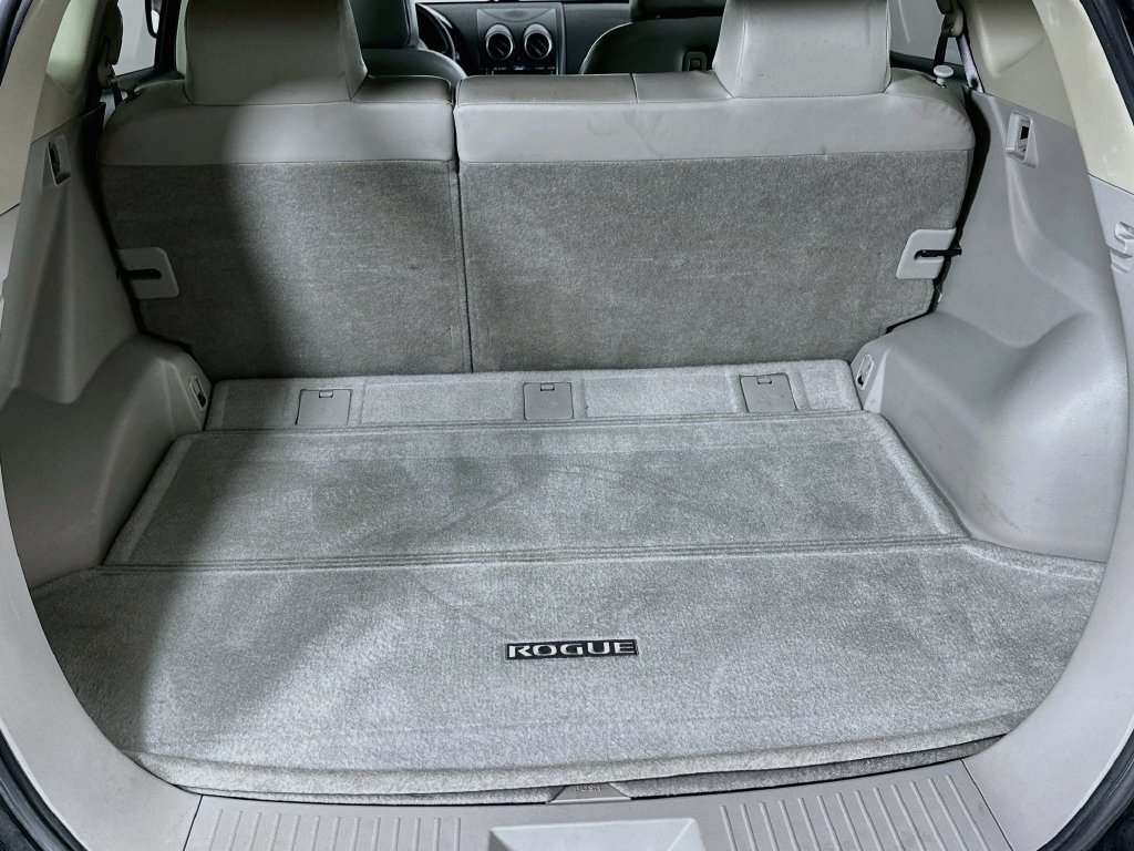 Used 2010 Nissan Rogue SL w/ Leather Pkg FWD image 16