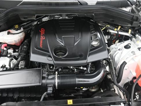 Used 2022 Alfa Romeo Stelvio Ti image 13