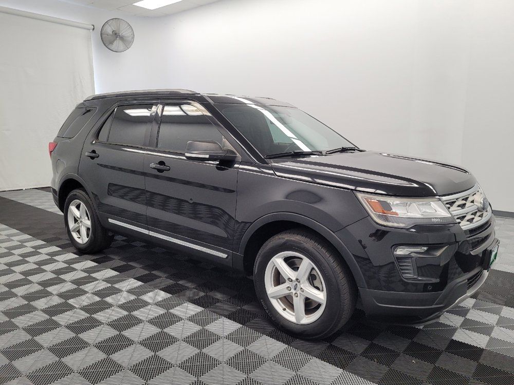 Used 2019 Ford Explorer XLT w/ Equipment Group 202A FWD image 11