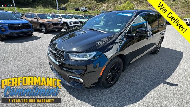 Used 2025 Chrysler Pacifica Select FWD image 10
