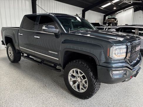 Used 2018 GMC Sierra 1500 SLT w/ SLT Premium Package AWD/4WD image 4