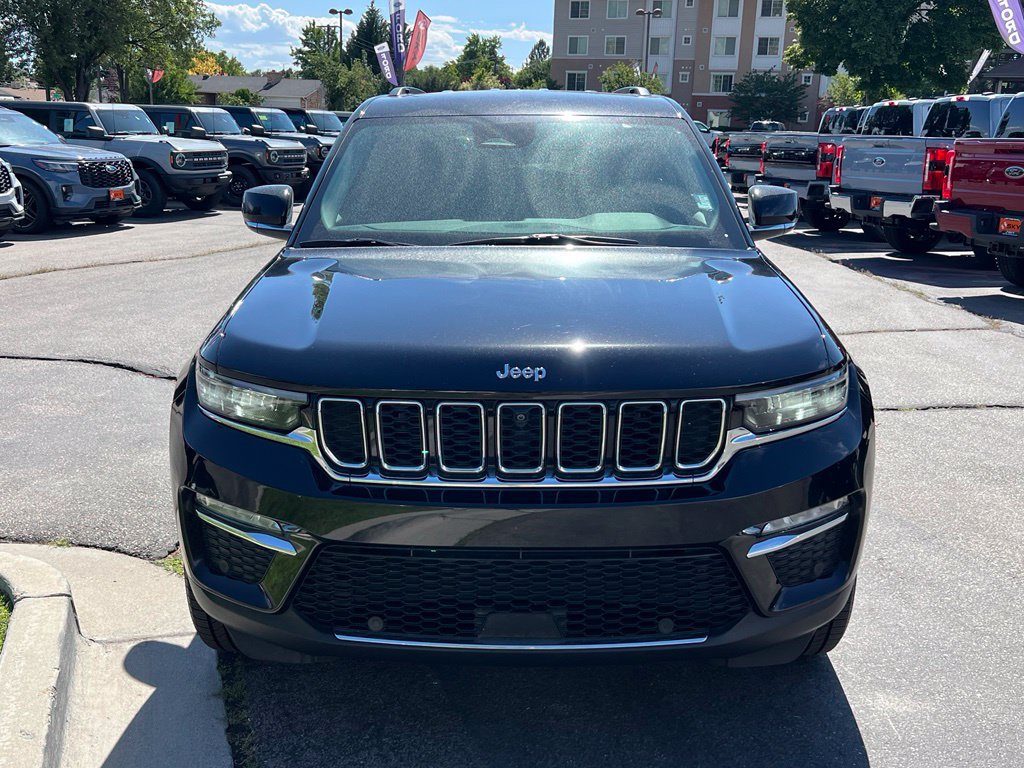 Used 2023 Jeep Grand Cherokee Limited AWD/4WD image 4