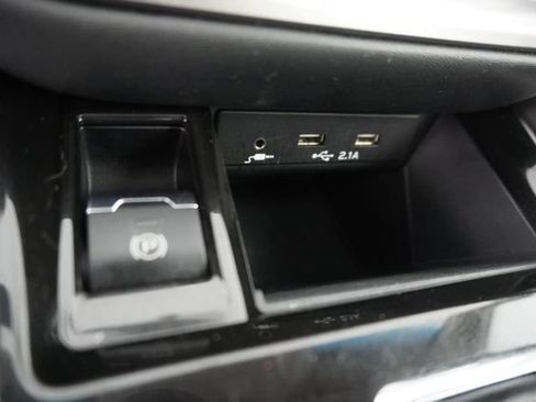 Used 2020 Subaru Outback Premium AWD/4WD image 29