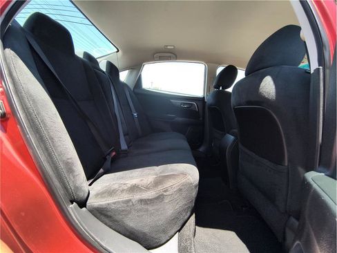 Used 2015 Nissan Altima 2.5 SV FWD image 14