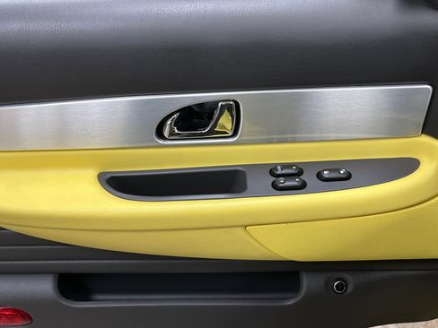 Used 2002 Ford Thunderbird image 20