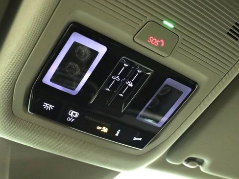 New 2026 Volkswagen Atlas Peak Edition image 30