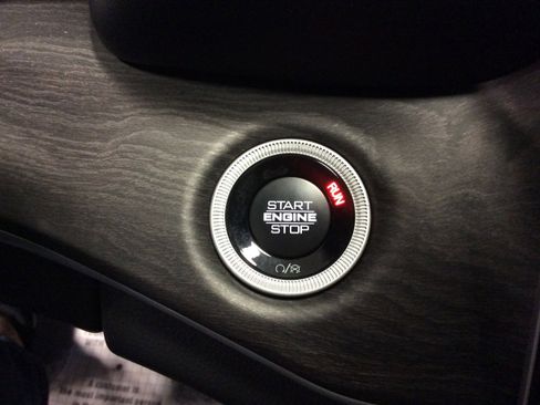 New 2025 Jeep Grand Cherokee Limited image 27