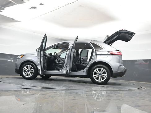 Used 2020 Ford Edge SEL image 45