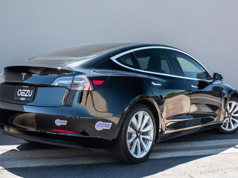 Used 2018 Tesla Model 3 Long Range image 21