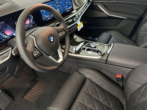 Used 2026 BMW X5 sDrive40i image 4
