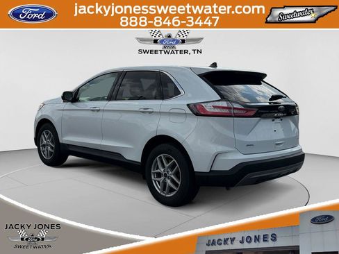 Certified 2024 Ford Edge SEL w/ Convenience Package AWD/4WD image 3