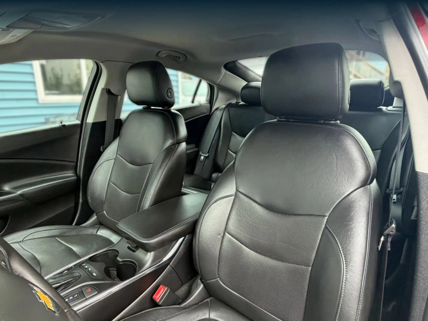 Used 2018 Chevrolet Volt Premier w/ Driver Confidence Package FWD image 10