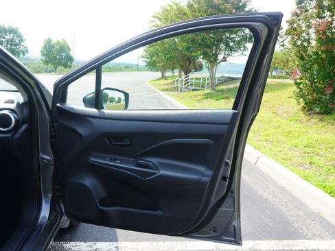 Used 2024 Nissan Versa S w/ Trunk Package FWD image 19