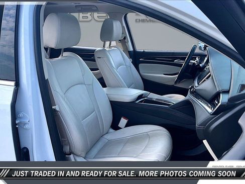 Used 2022 Buick Enclave Premium w/ Experience Buick Package FWD image 6