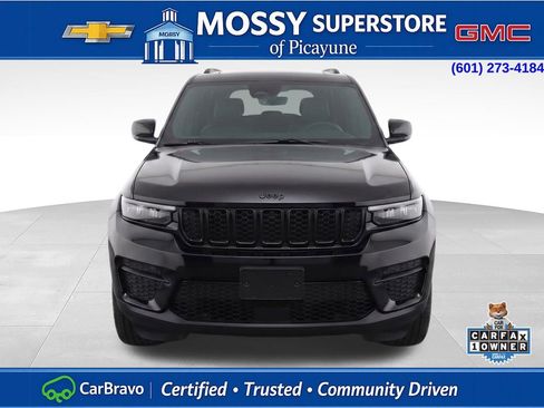 Used 2023 Jeep Grand Cherokee Altitude image 6