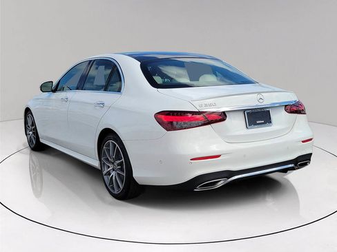 Used 2022 Mercedes-Benz E 350 Sedan image 4
