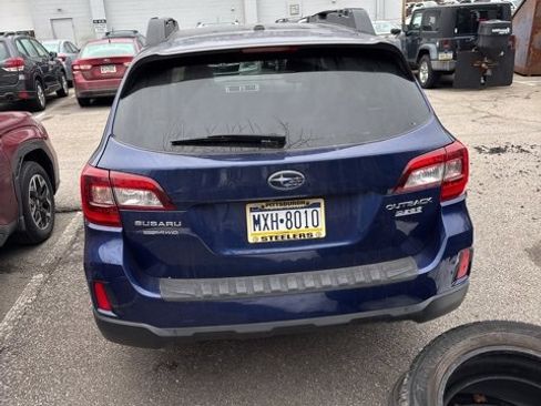 Used 2015 Subaru Outback 2.5i Premium image 9