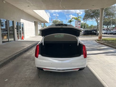 Used 2017 Cadillac XTS Luxury image 31