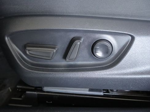 Used 2024 Toyota Camry LE AWD/4WD image 12