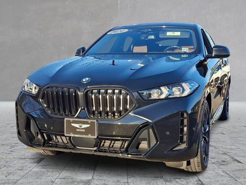 Used 2024 BMW X6 xDrive40i w/ Premium Package image 4