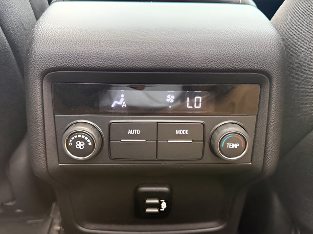 Used 2018 GMC Acadia SLE w/ Driver Alert Package I AWD/4WD image 51