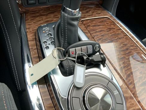 Used 2019 Nissan Armada SV w/ Driver Package RWD image 14