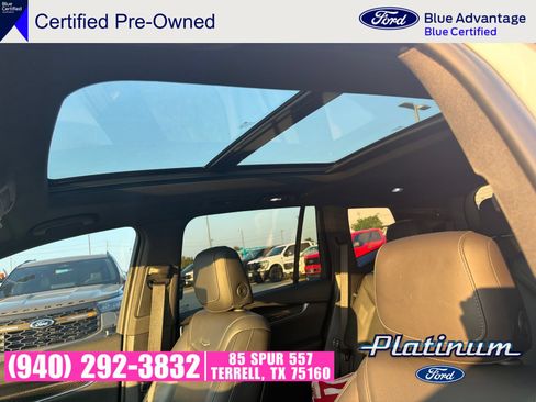 Used 2023 Cadillac XT6 Sport w/ Technology Package AWD/4WD image 7