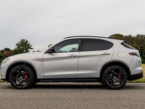 New 2025 Alfa Romeo Stelvio Sprint image 6