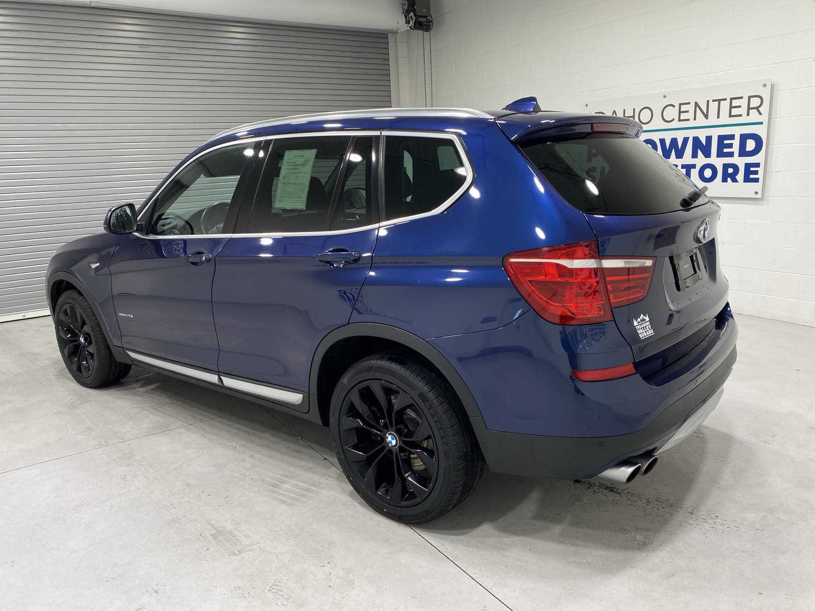 Used 2017 BMW X3 xDrive28i AWD/4WD image 6
