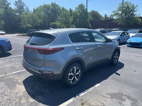 Used 2020 Kia Sportage LX AWD/4WD image 4