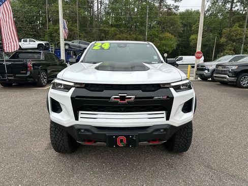 Used 2024 Chevrolet Colorado ZR2 w/ ZR2 Convenience Package III image 11