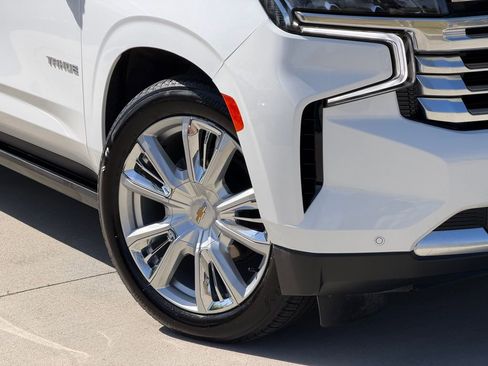 Used 2024 Chevrolet Tahoe High Country image 11