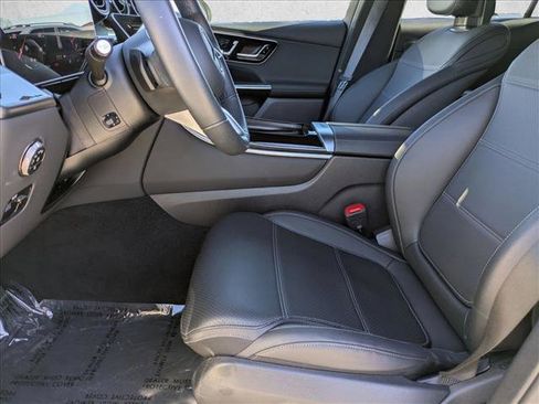 Certified 2025 Mercedes-Benz GLC 300 image 19
