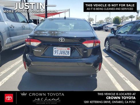 Used 2025 Toyota Corolla LE FWD image 3