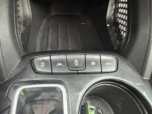 Used 2023 Chevrolet TrailBlazer RS w/ Sun and Liftgate Package image 41