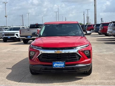 New 2026 Chevrolet TrailBlazer LS FWD image 2