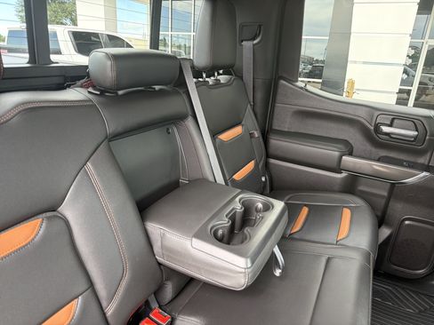 Used 2020 GMC Sierra 1500 AT4 w/ AT4 Premium Package AWD/4WD image 10