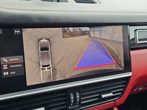 Certified 2021 Porsche Cayenne GTS AWD/4WD image 26