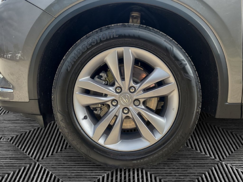 Used 2023 Acura MDX SH-AWD image 14