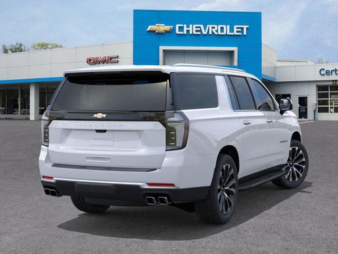 New 2026 Chevrolet Suburban High Country image 4
