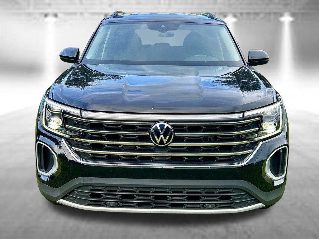 Certified 2024 Volkswagen Atlas SE FWD image 2