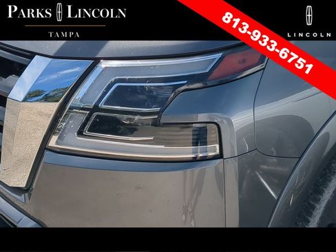 Used 2021 Nissan Armada Platinum w/ Captain's Chairs Package RWD image 11