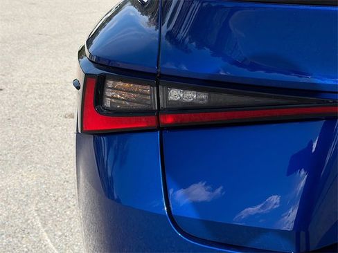 Used 2025 Lexus IS 350 F Sport image 10