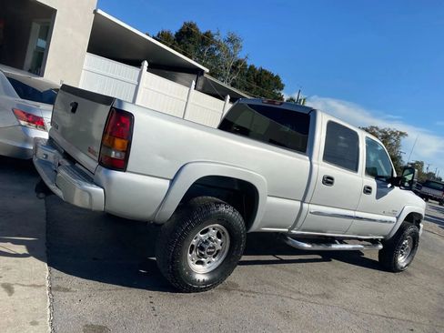 Used 2005 GMC Sierra 2500 SLE w/ Heavy-Duty Power Package AWD/4WD image 5