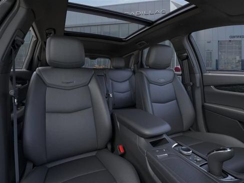 Used 2025 Cadillac XT5 Premium Luxury AWD/4WD image 16