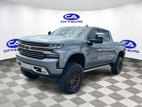 Used 2020 Chevrolet Silverado 1500 High Country w/ Technology Package AWD/4WD image 8
