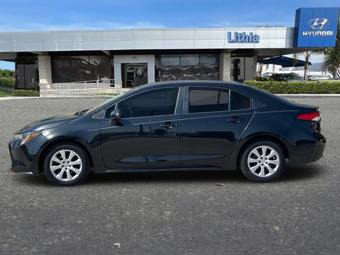 Used 2022 Toyota Corolla LE FWD image 6