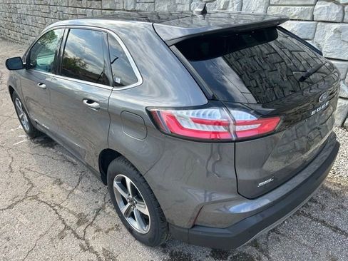 Used 2023 Ford Edge SEL w/ Convenience Package AWD/4WD image 4