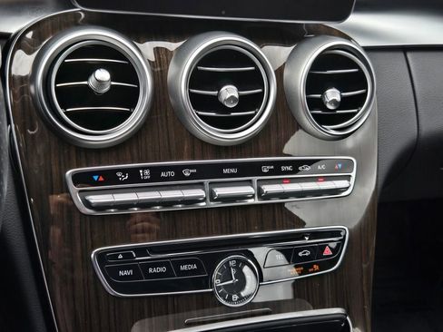 Used 2015 Mercedes-Benz C 300 Sedan image 24