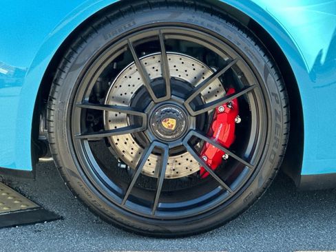 Certified 2024 Porsche 911 Carrera GTS RWD image 42